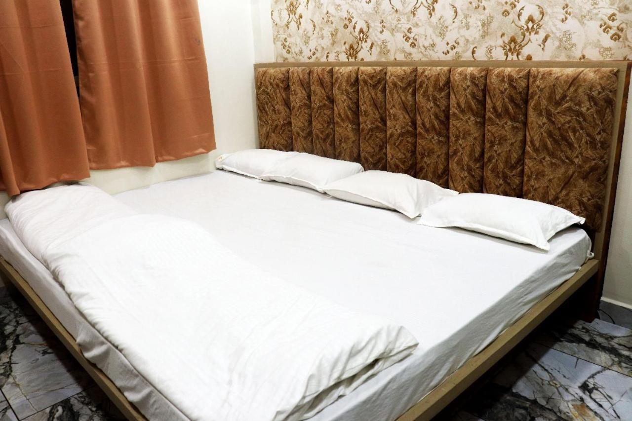 Hotel Malay Inn Udždžain Exteriér fotografie
