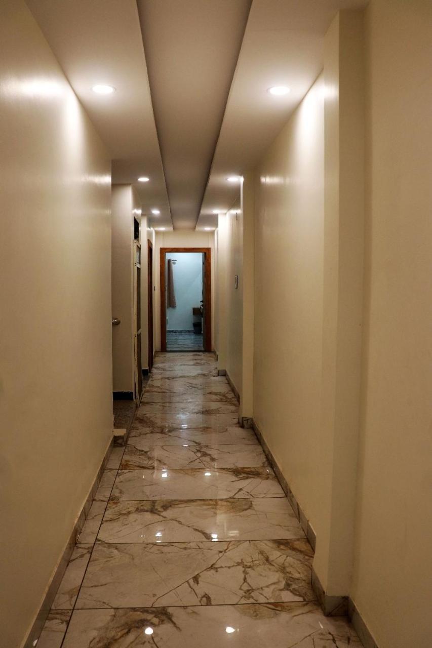 Hotel Malay Inn Udždžain Exteriér fotografie