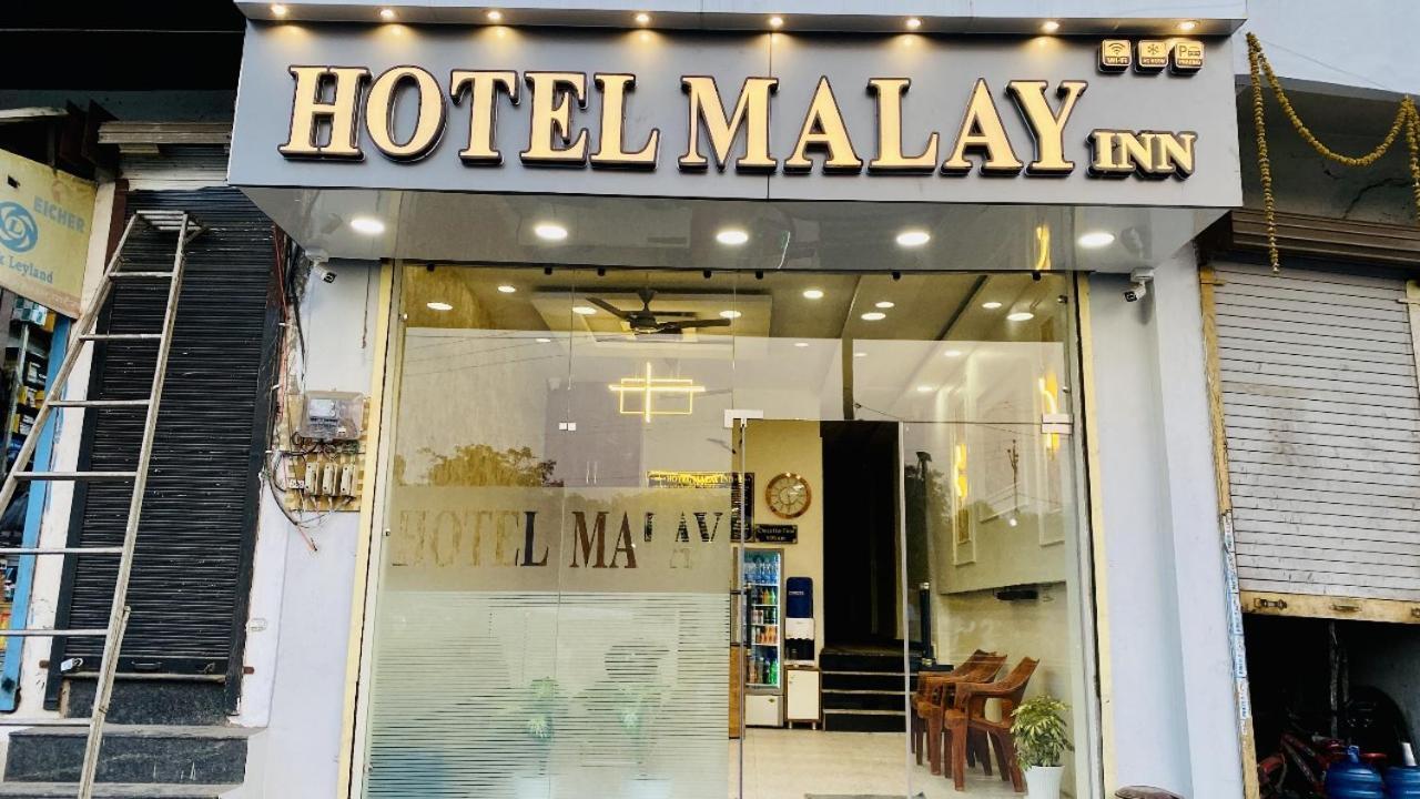 Hotel Malay Inn Udždžain Exteriér fotografie